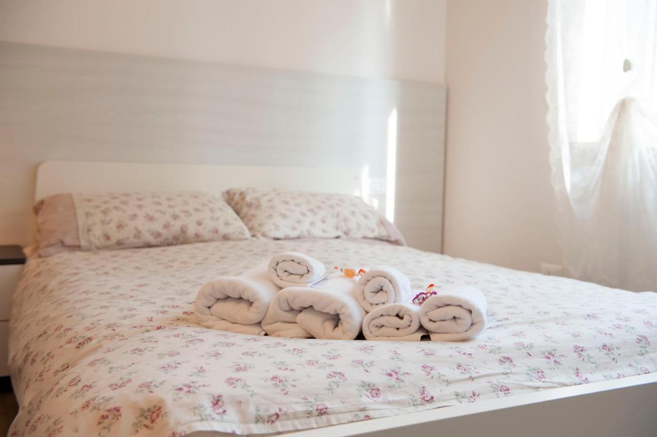 Bed Da Anna Hotel Peschiera del Garda Eksteriør billede